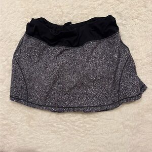 Lululemon Athletica Black and Gray Mini Skirt